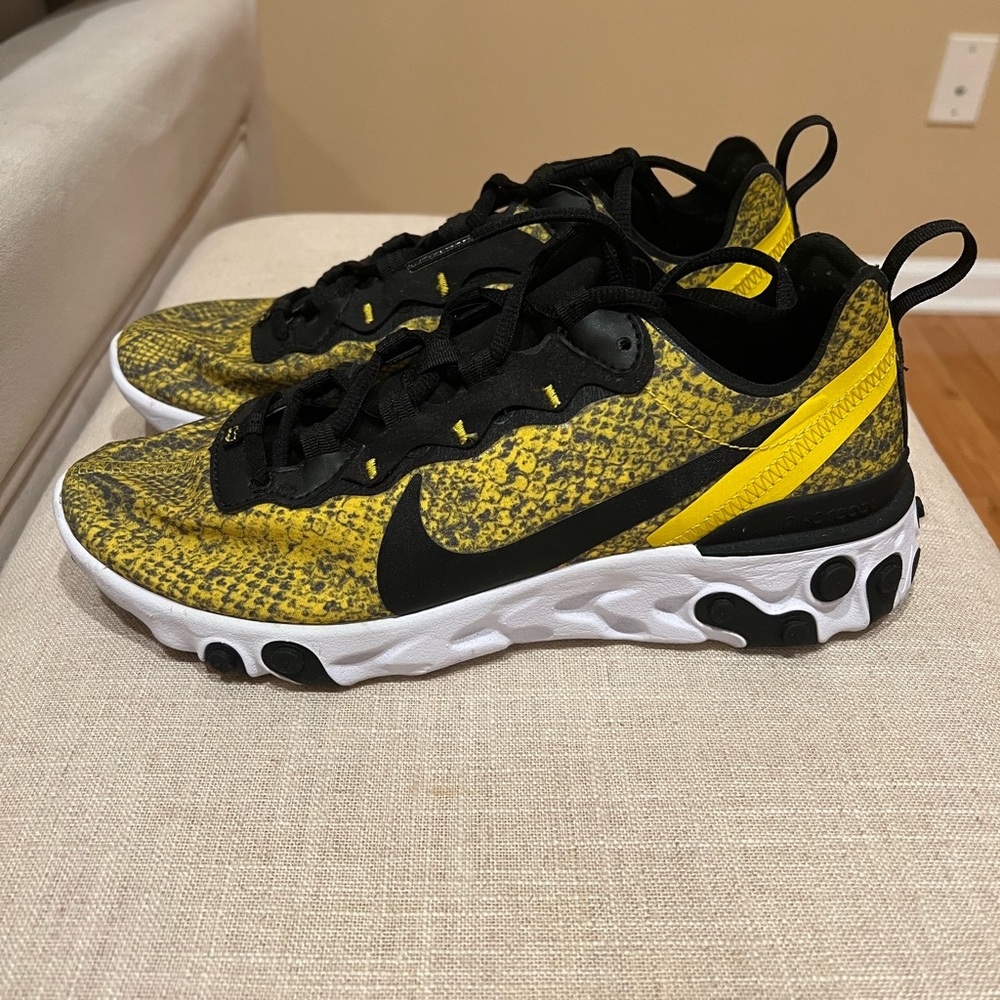 Beautiful nike shoes